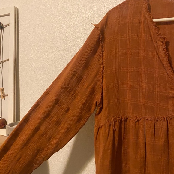 Wet seal shirt - Picture 3 of 4